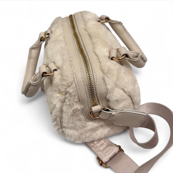 Juicy Couture Cream Faux Fur Mini Crossbody Bag Y2K Coquette - Picture 4 of 7